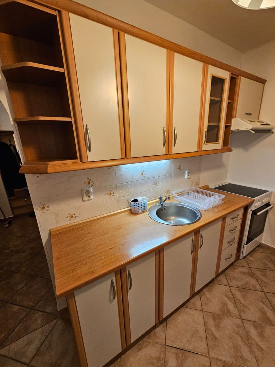 1 bedroom flat to rent, 34 m², Františka Kadlece, Prague, Prague 1 bedroom flat to rent, 34 m², Františka Kadlece, Prague, Prague