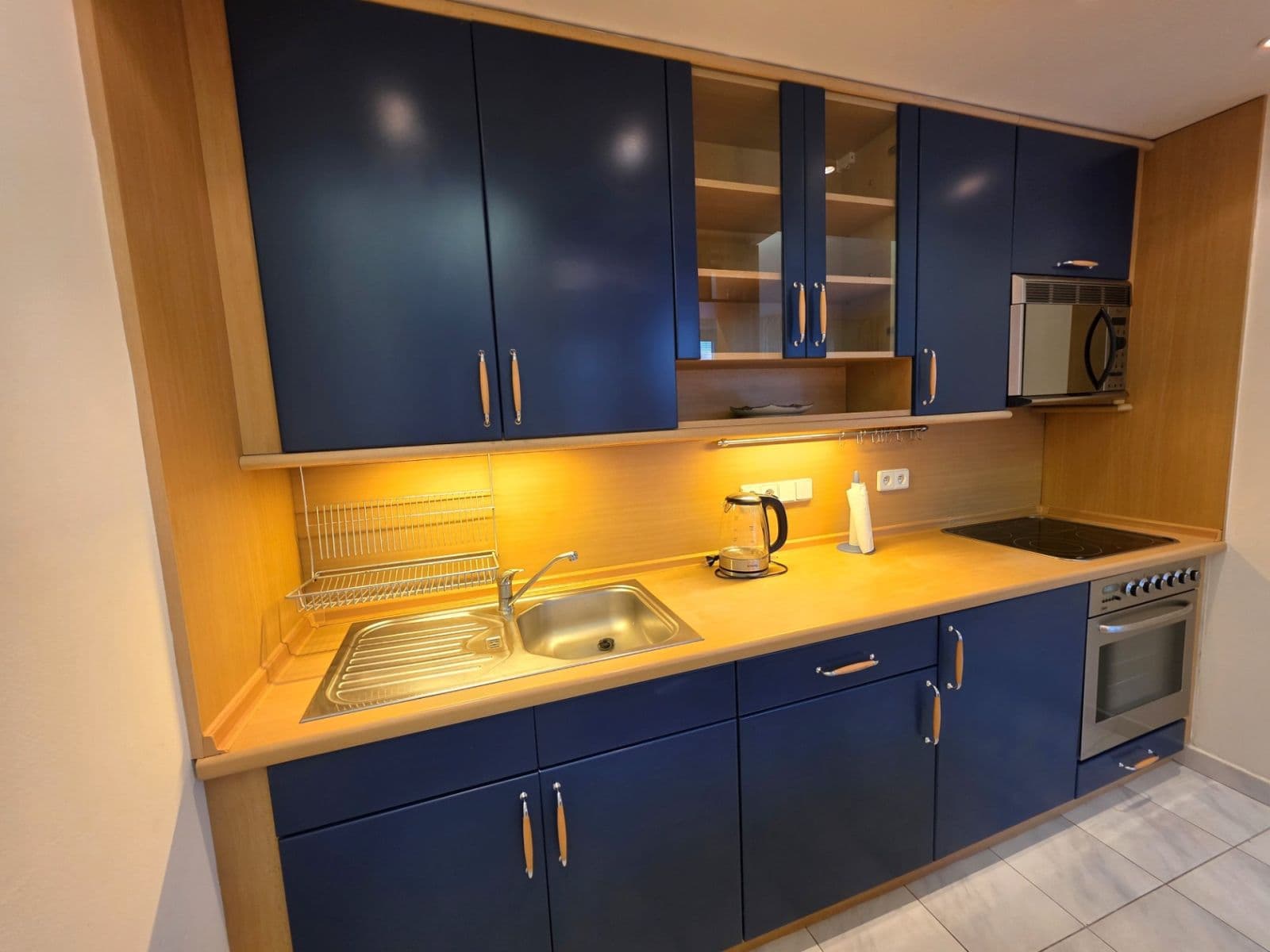 Studio flat to rent, 44 m², U Kříže, Prague, Prague Studio flat to rent, 44 m², U Kříže, Prague, Prague