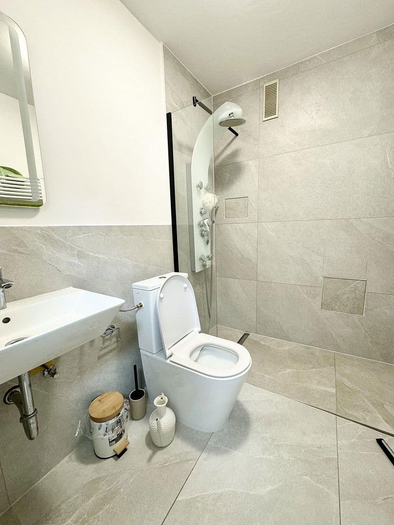 1 bedroom with open-plan kitchen flat for sale, 81 m², Hessenring 26, Wiesbaden, Hesse 1 bedroom with open-plan kitchen flat for sale, 81 m², Hessenring 26, Wiesbaden, Hesse