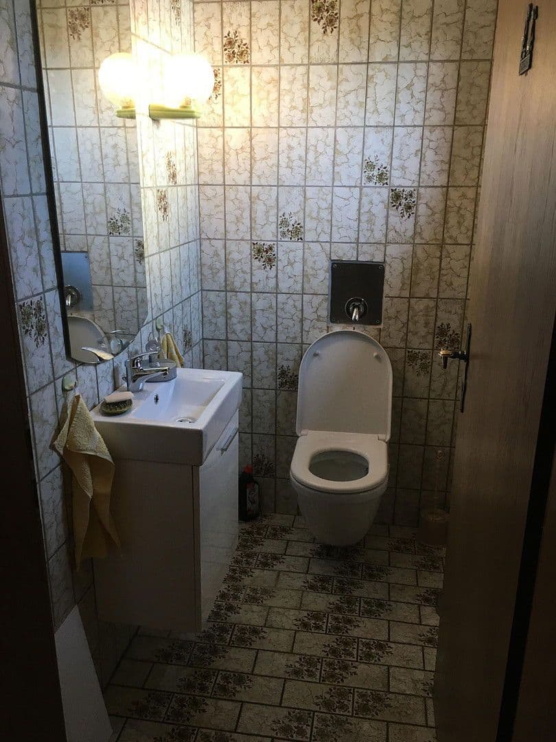 house to rent, 193 m², Haschbach am Remigiusberg, Rhineland-Palatinate house to rent, 193 m², Haschbach am Remigiusberg, Rhineland-Palatinate