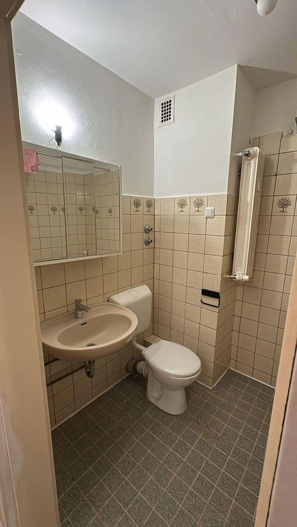 2 bedroom flat to rent, 36 m², Philippsring 19, Wiesbaden, Hesse 2 bedroom flat to rent, 36 m², Philippsring 19, Wiesbaden, Hesse