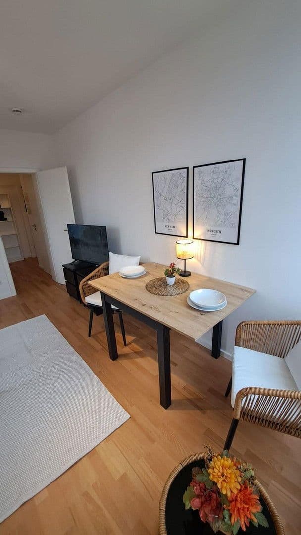 Studio flat to rent, 32 m², Revalerstr. 0, München, Bavaria Studio flat to rent, 32 m², Revalerstr. 0, München, Bavaria