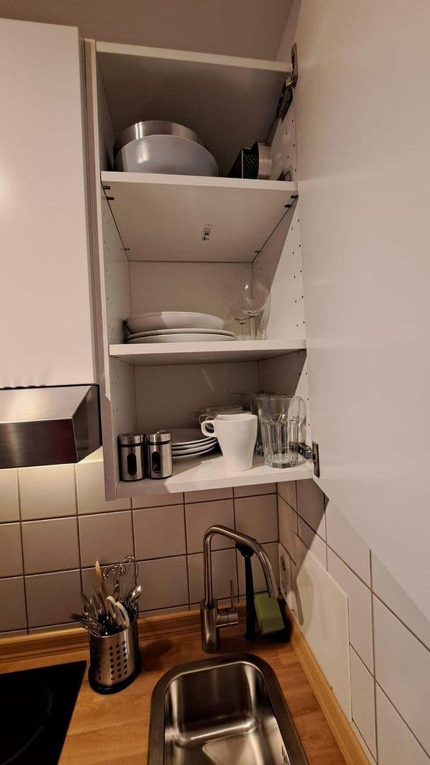 Studio flat to rent, 32 m², Revalerstr. 0, München, Bavaria Studio flat to rent, 32 m², Revalerstr. 0, München, Bavaria