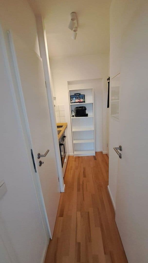 Studio flat to rent, 32 m², Revalerstr. 0, München, Bavaria Studio flat to rent, 32 m², Revalerstr. 0, München, Bavaria