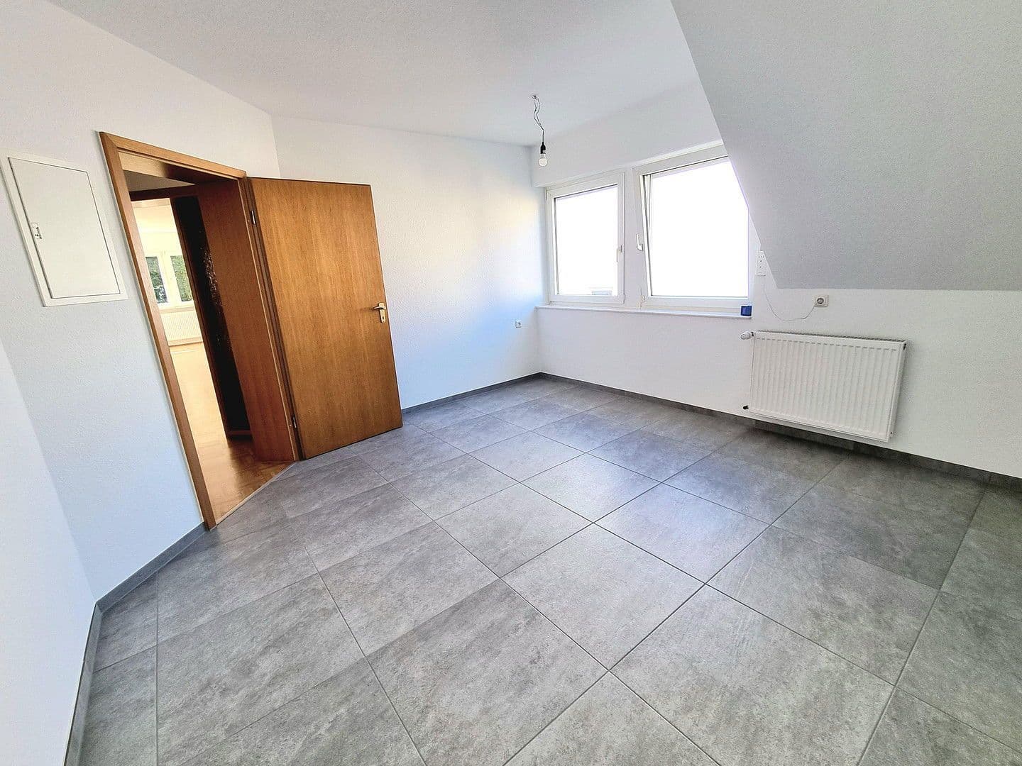 2 bedroom with open-plan kitchen flat to rent, 119 m², Bochum, North Rhine-Westphalia 2 bedroom with open-plan kitchen flat to rent, 119 m², Bochum, North Rhine-Westphalia