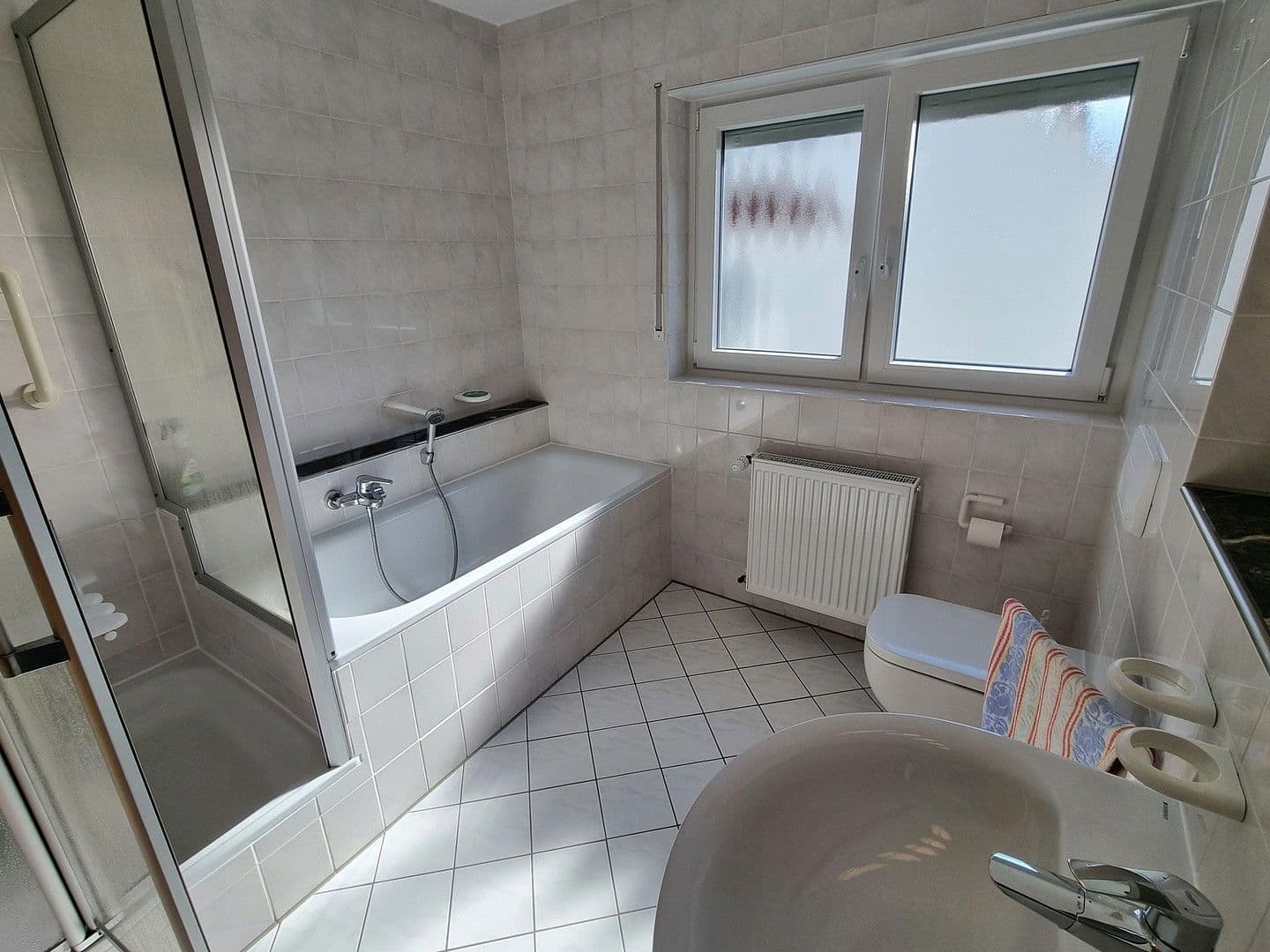 2 bedroom with open-plan kitchen flat to rent, 119 m², Bochum, North Rhine-Westphalia 2 bedroom with open-plan kitchen flat to rent, 119 m², Bochum, North Rhine-Westphalia