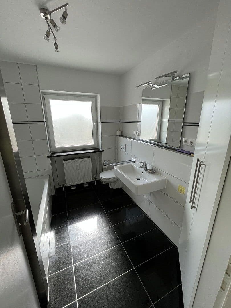 2 bedroom with open-plan kitchen flat to rent, 90 m², Mozartstraße 69, Erlangen, Bavaria 2 bedroom with open-plan kitchen flat to rent, 90 m², Mozartstraße 69, Erlangen, Bavaria