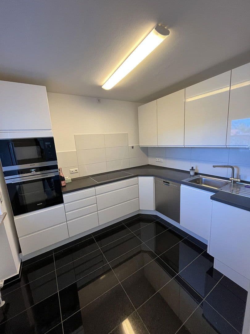 2 bedroom with open-plan kitchen flat to rent, 90 m², Mozartstraße 69, Erlangen, Bavaria 2 bedroom with open-plan kitchen flat to rent, 90 m², Mozartstraße 69, Erlangen, Bavaria