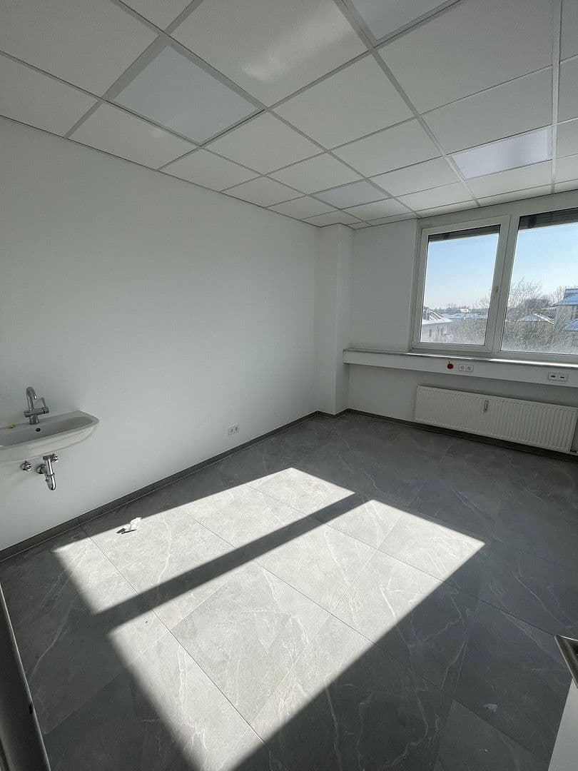 office to rent, 395 m², Englmannstraße 2, München, Bavaria office to rent, 395 m², Englmannstraße 2, München, Bavaria
