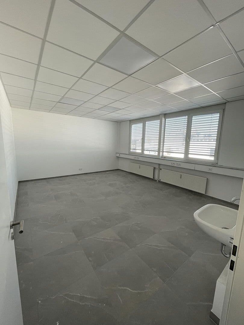 office to rent, 395 m², Englmannstraße 2, München, Bavaria office to rent, 395 m², Englmannstraße 2, München, Bavaria