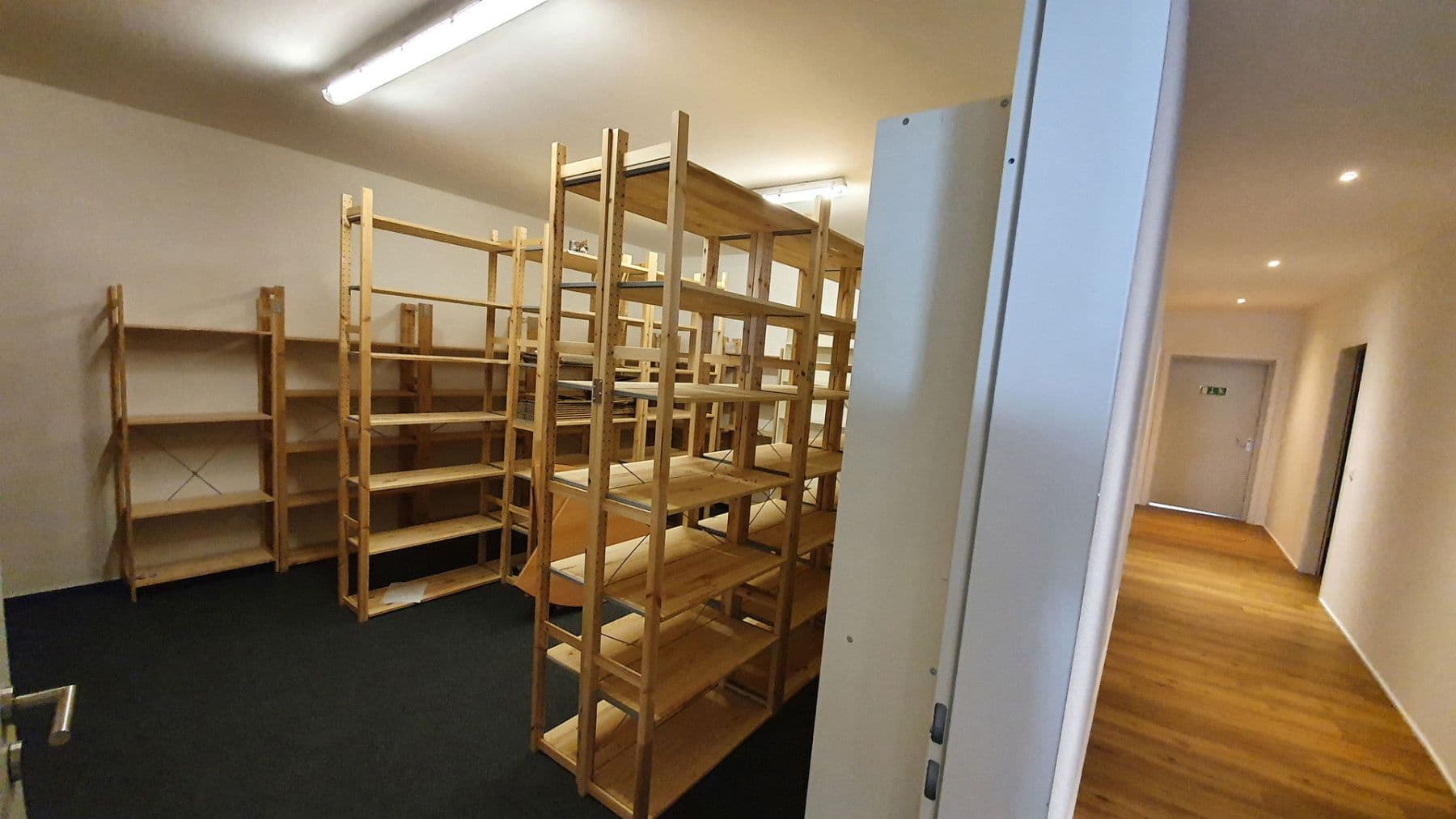 office to rent, 345 m², Pfaffenweg 22, Neu-Ulm, Bavaria office to rent, 345 m², Pfaffenweg 22, Neu-Ulm, Bavaria