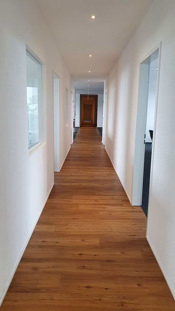 office to rent, 345 m², Pfaffenweg 22, Neu-Ulm, Bavaria office to rent, 345 m², Pfaffenweg 22, Neu-Ulm, Bavaria