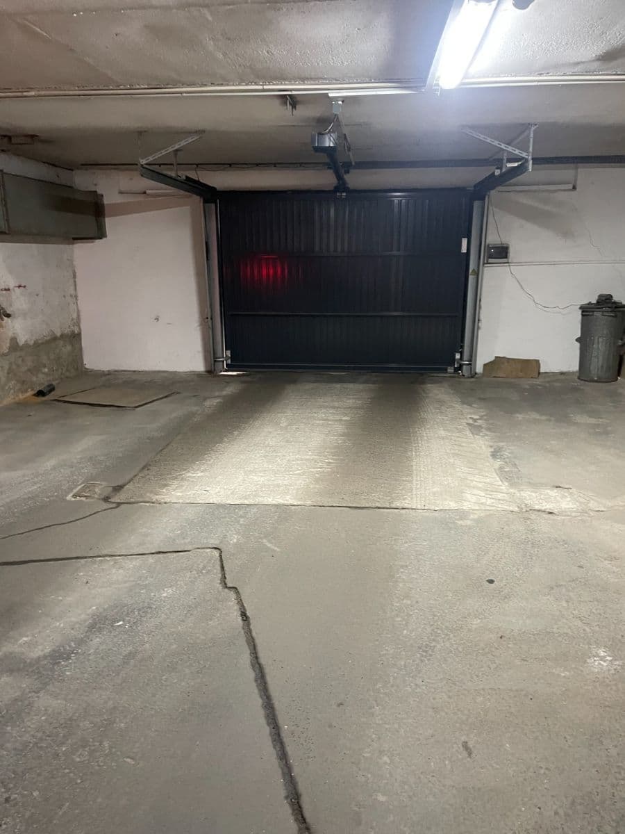 garage to rent, 18 m², Lovosická, Prague, Prague garage to rent, 18 m², Lovosická, Prague, Prague