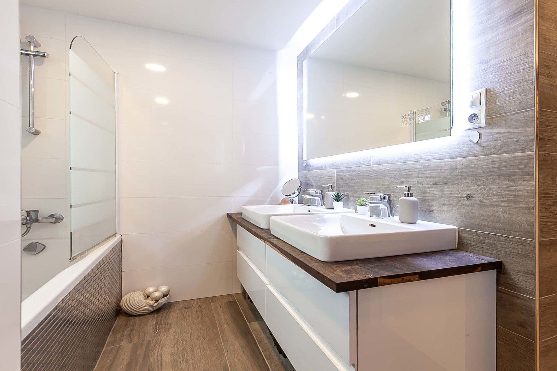 2 bedroom with open-plan kitchen flat for sale, 112 m², Kurta Konráda, Prague, Prague 2 bedroom with open-plan kitchen flat for sale, 112 m², Kurta Konráda, Prague, Prague