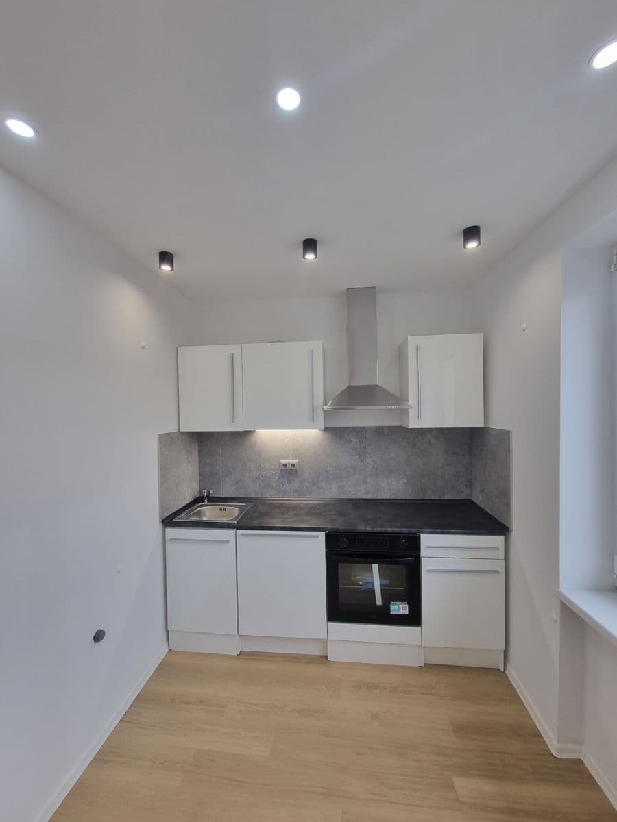 1 bedroom flat to rent, 40 m², Bukovany, Karlovarský Region 1 bedroom flat to rent, 40 m², Bukovany, Karlovarský Region