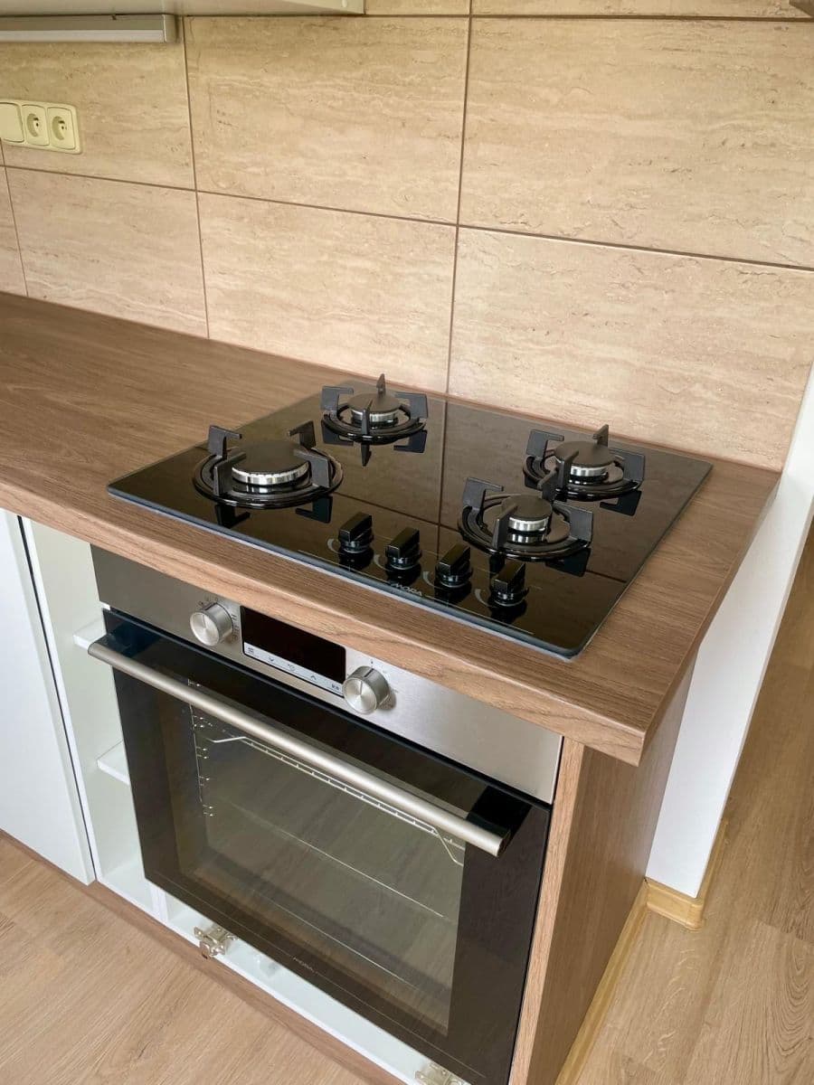 2 bedroom with open-plan kitchen flat to rent, 80 m², Staškova, Liberec, Liberecký Region 2 bedroom with open-plan kitchen flat to rent, 80 m², Staškova, Liberec, Liberecký Region