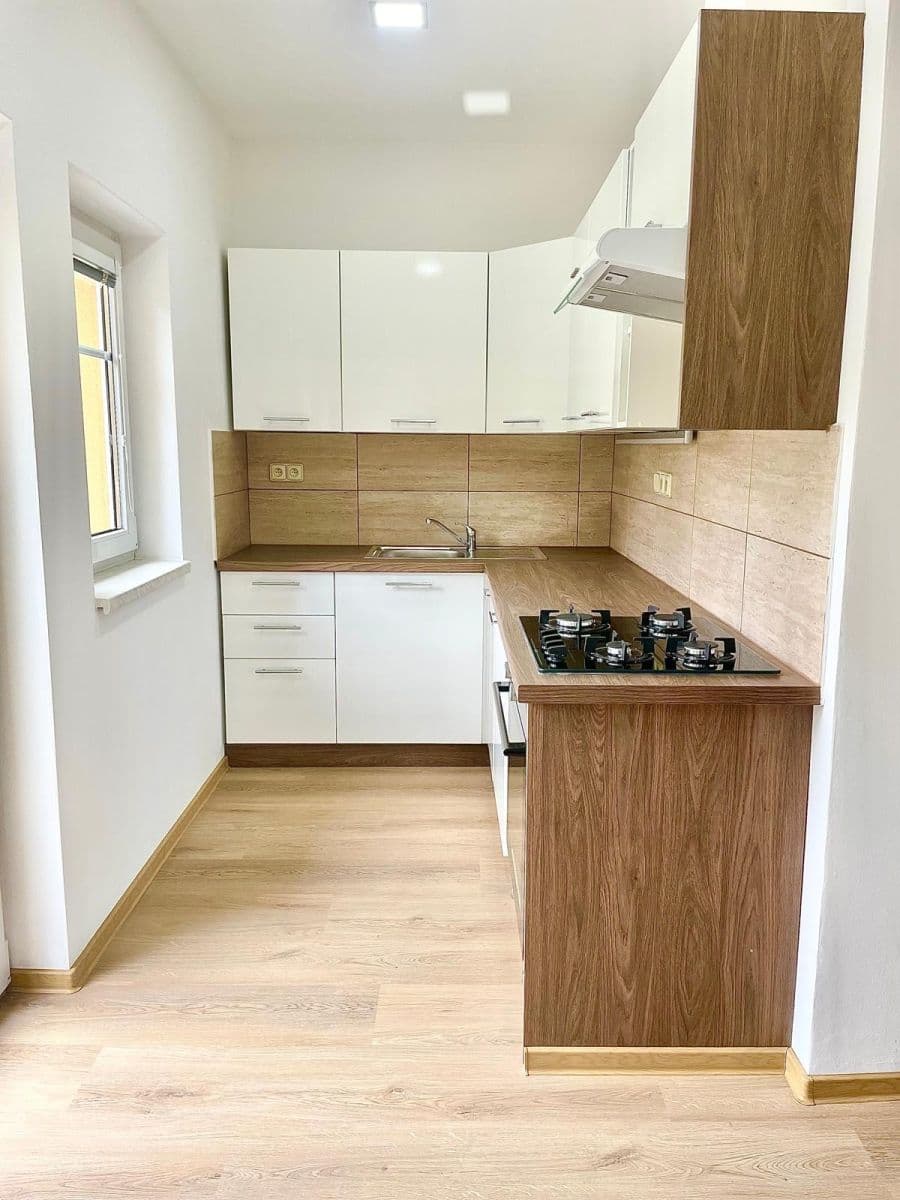 2 bedroom with open-plan kitchen flat to rent, 80 m², Staškova, Liberec, Liberecký Region 2 bedroom with open-plan kitchen flat to rent, 80 m², Staškova, Liberec, Liberecký Region