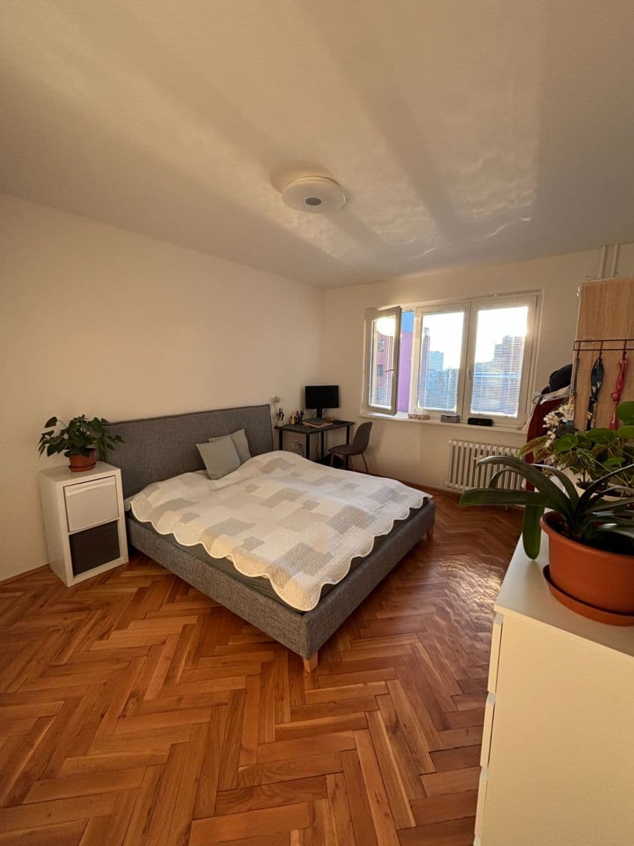 2 bedroom flat to rent, 52 m², Na Vrcholu, Prague, Prague 2 bedroom flat to rent, 52 m², Na Vrcholu, Prague, Prague