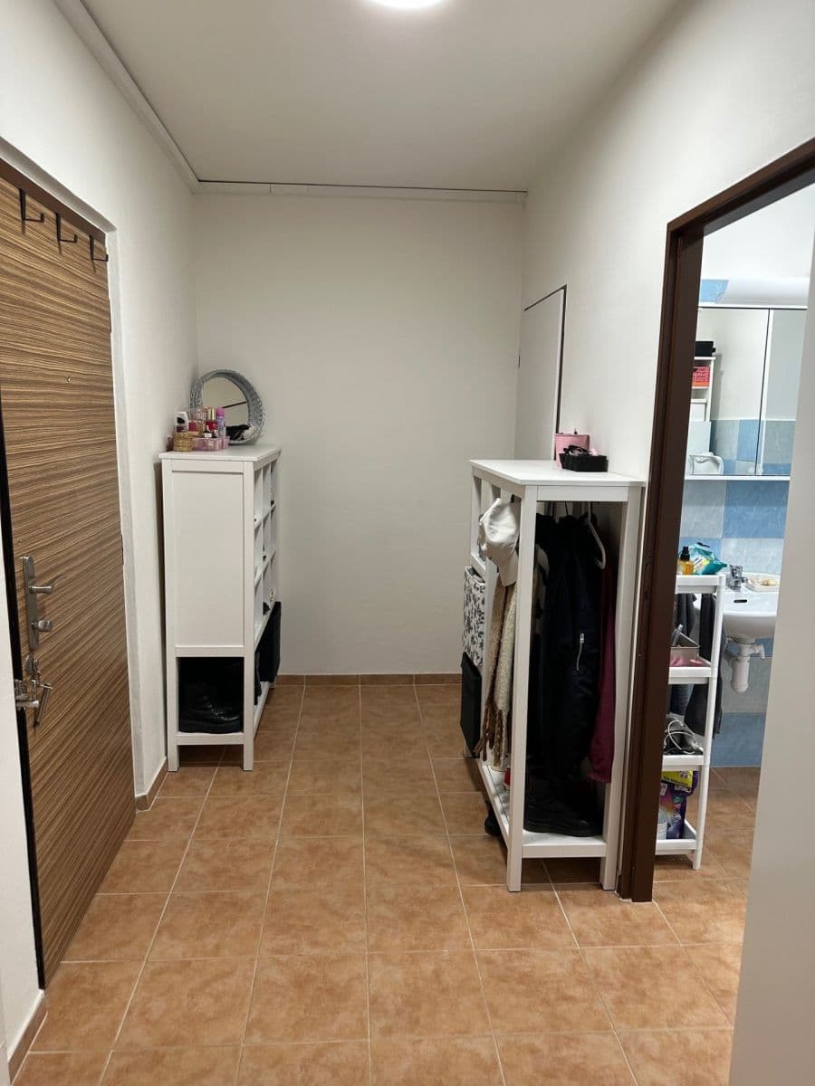 2 bedroom with open-plan kitchen flat to rent, 68 m², Křejpského, Prague, Prague 2 bedroom with open-plan kitchen flat to rent, 68 m², Křejpského, Prague, Prague