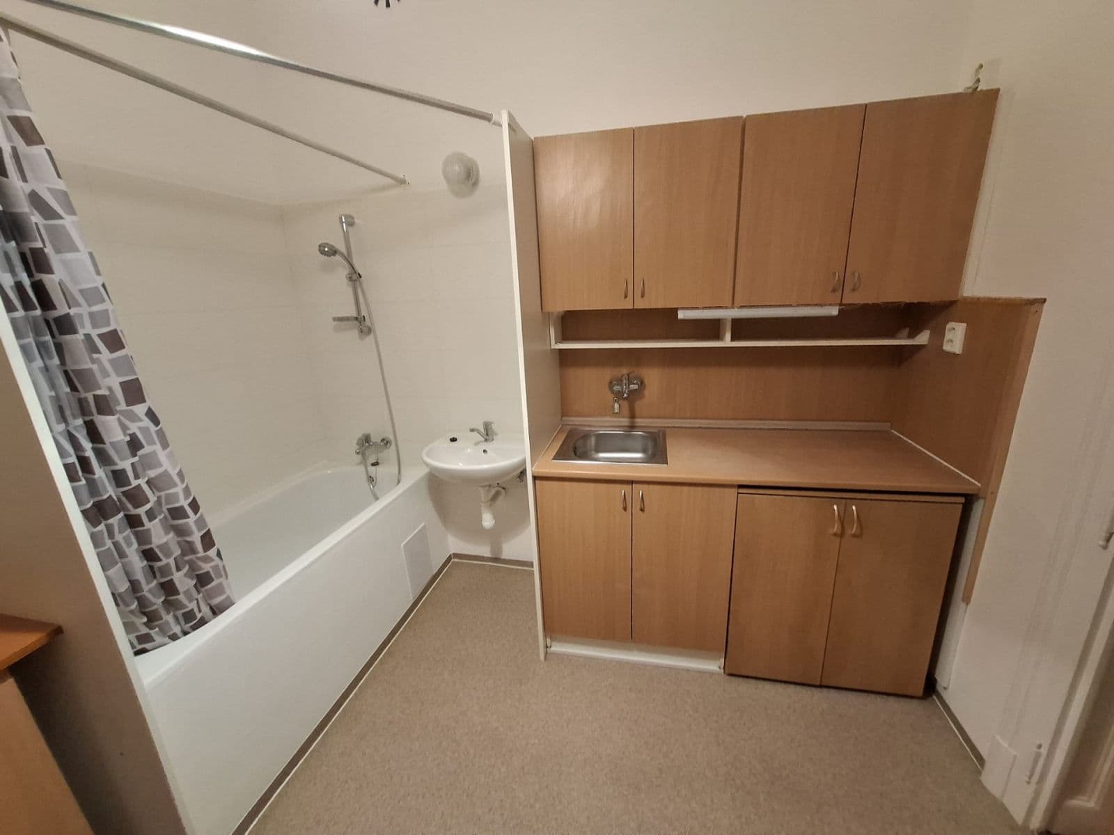 2 bedroom flat to rent, 52 m², Hvězdová, Brno, Jihomoravský Region 2 bedroom flat to rent, 52 m², Hvězdová, Brno, Jihomoravský Region