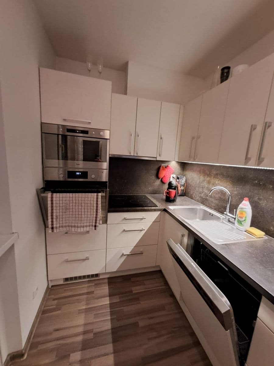 flat to rent, 60 m², Na Drážce, Pardubice, Pardubický Region flat to rent, 60 m², Na Drážce, Pardubice, Pardubický Region