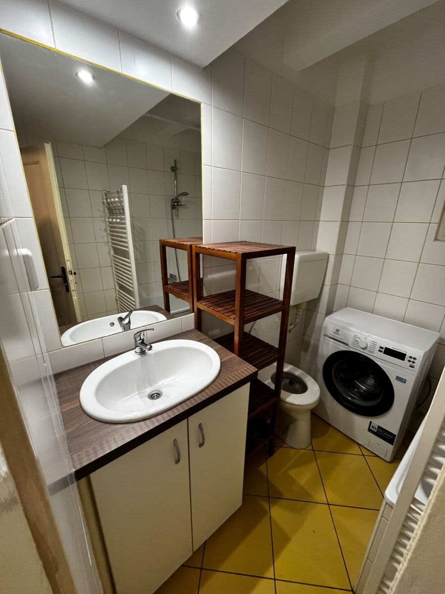 1 bedroom flat to rent, 44 m², Puškinovo náměstí, Prague, Prague 1 bedroom flat to rent, 44 m², Puškinovo náměstí, Prague, Prague