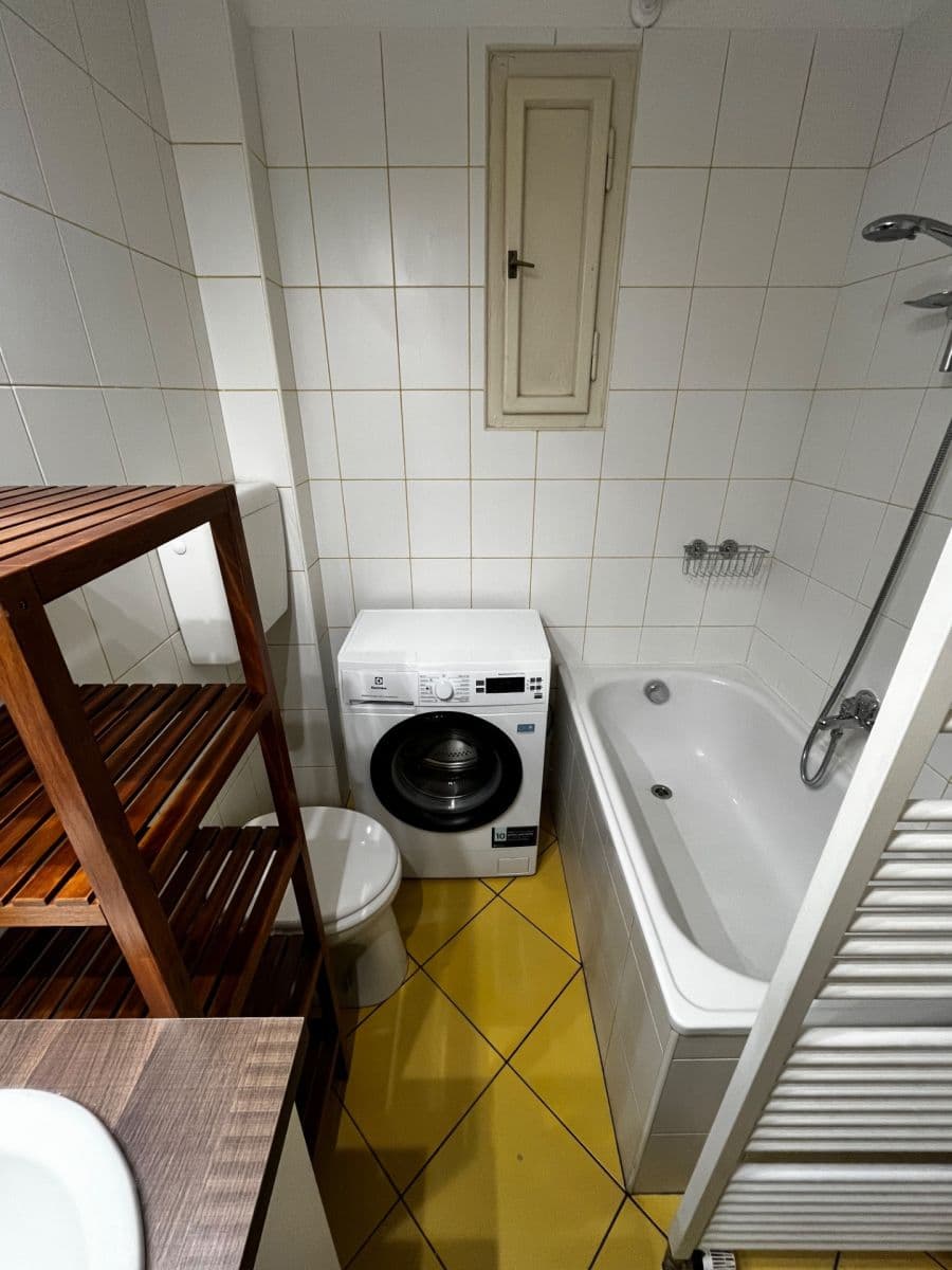 1 bedroom flat to rent, 44 m², Puškinovo náměstí, Prague, Prague 1 bedroom flat to rent, 44 m², Puškinovo náměstí, Prague, Prague