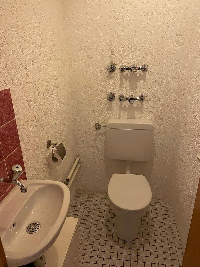 house for sale, 199 m², Weinstadt, Baden-Württemberg house for sale, 199 m², Weinstadt, Baden-Württemberg