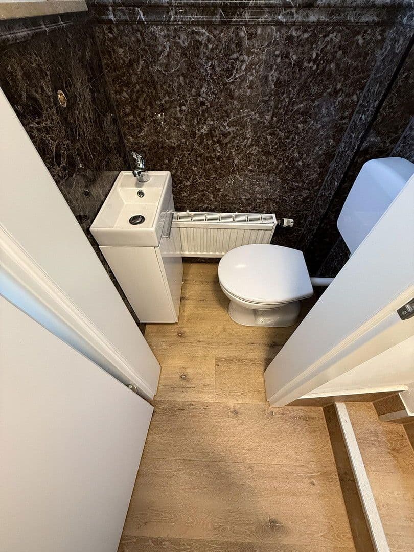 non-residential property to rent, 80 m², Rösrather Straße, Köln, North Rhine-Westphalia non-residential property to rent, 80 m², Rösrather Straße, Köln, North Rhine-Westphalia