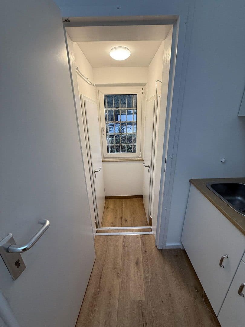 non-residential property to rent, 80 m², Rösrather Straße, Köln, North Rhine-Westphalia non-residential property to rent, 80 m², Rösrather Straße, Köln, North Rhine-Westphalia