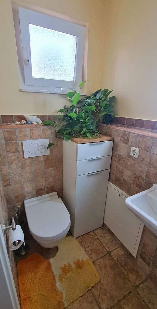 house to rent, 135 m², Ratingen, North Rhine-Westphalia house to rent, 135 m², Ratingen, North Rhine-Westphalia