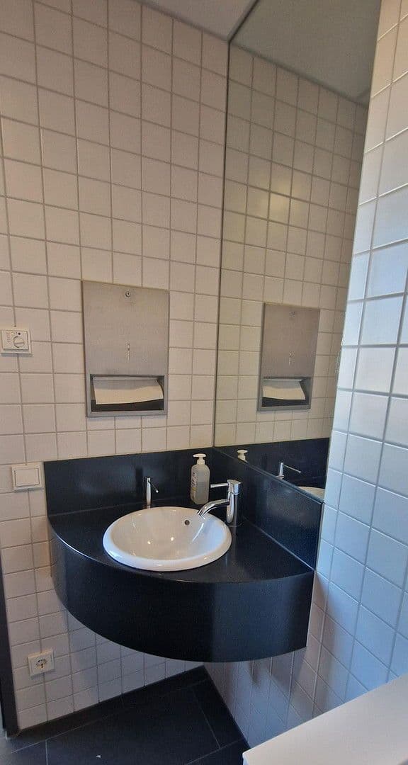 office to rent, 380 m², Dieselstr. 10, Ditzingen, Baden-Württemberg office to rent, 380 m², Dieselstr. 10, Ditzingen, Baden-Württemberg