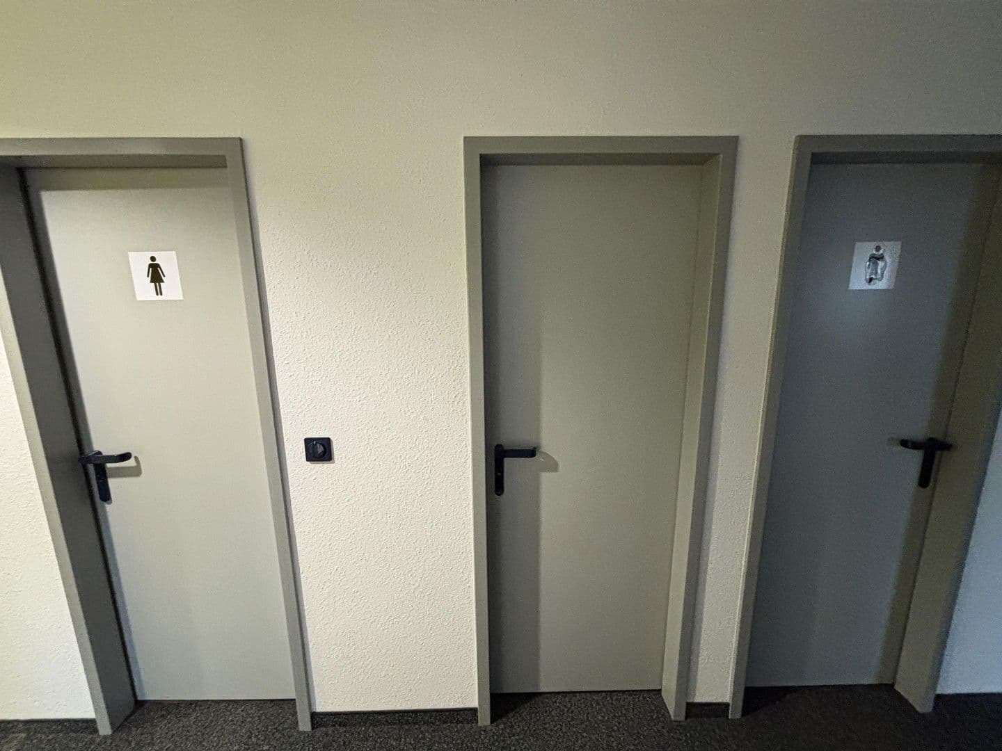 office to rent, 600 m², Moselstr. 14, Neuss, North Rhine-Westphalia office to rent, 600 m², Moselstr. 14, Neuss, North Rhine-Westphalia