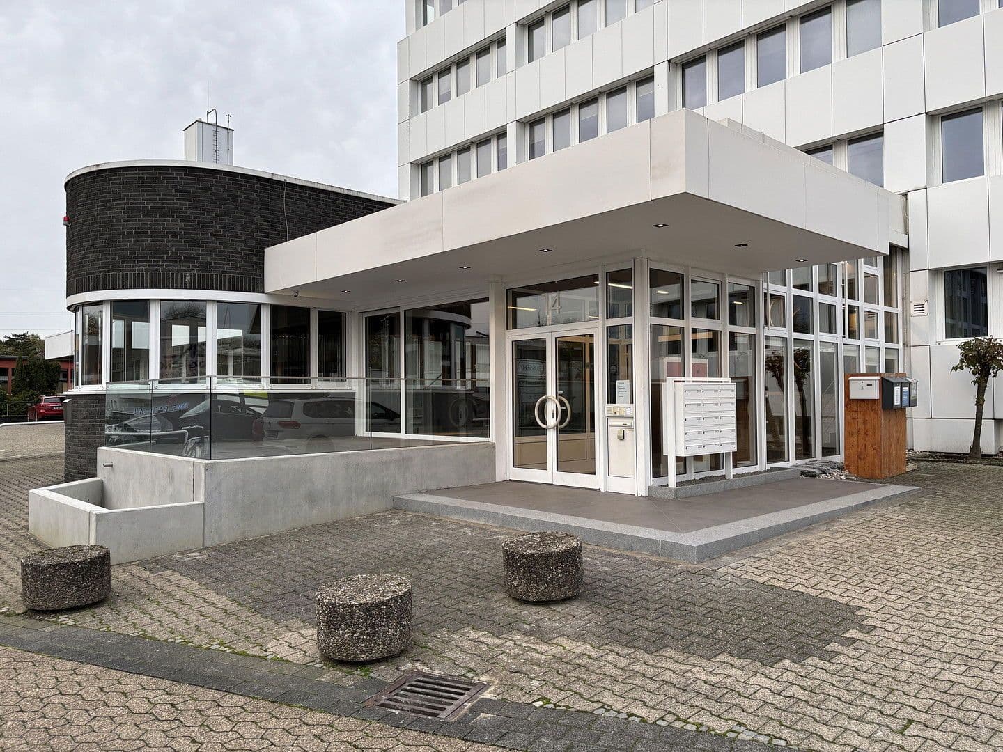 office to rent, 600 m², Moselstr. 14, Neuss, North Rhine-Westphalia office to rent, 600 m², Moselstr. 14, Neuss, North Rhine-Westphalia