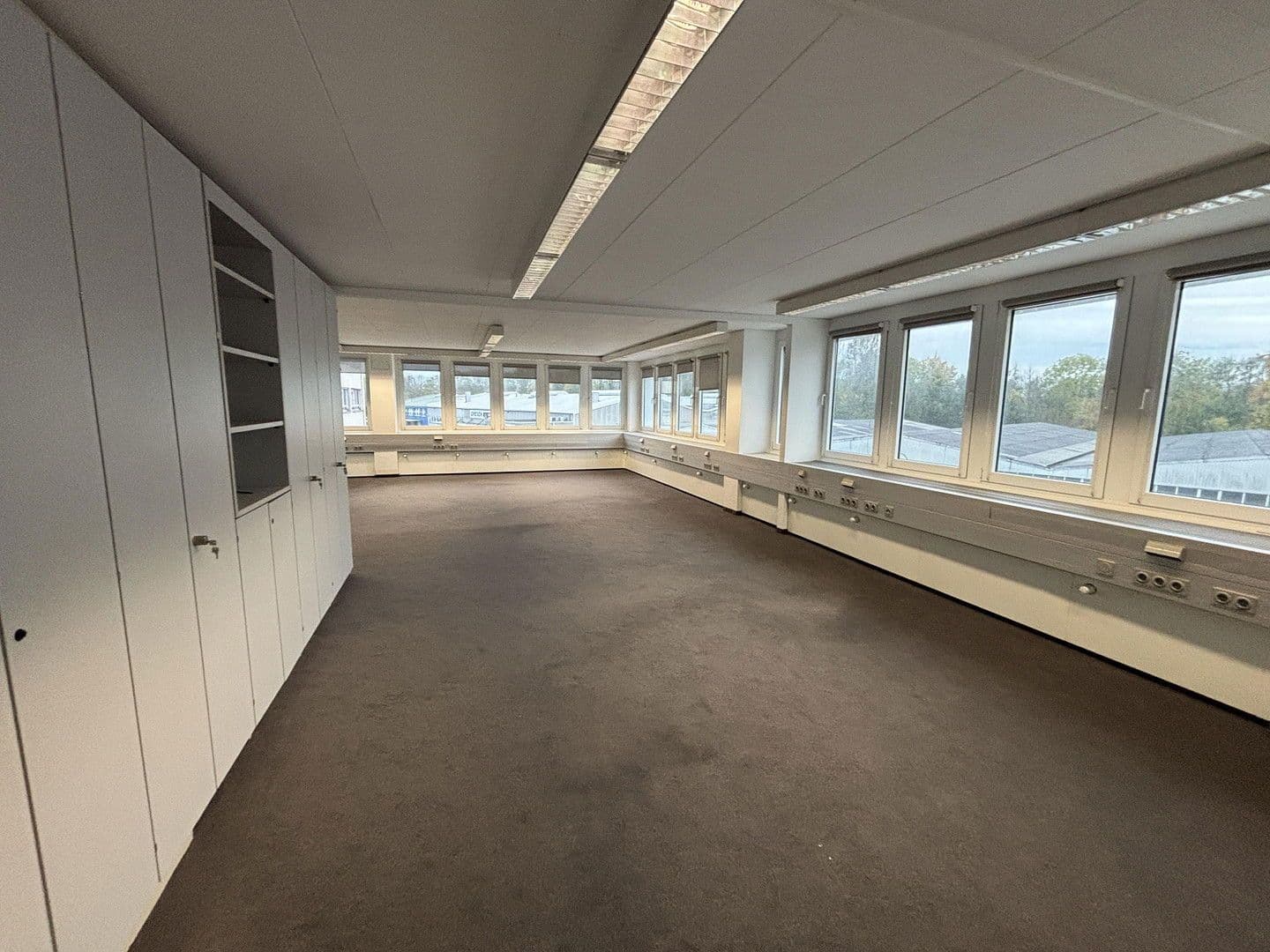 office to rent, 600 m², Moselstr. 14, Neuss, North Rhine-Westphalia office to rent, 600 m², Moselstr. 14, Neuss, North Rhine-Westphalia