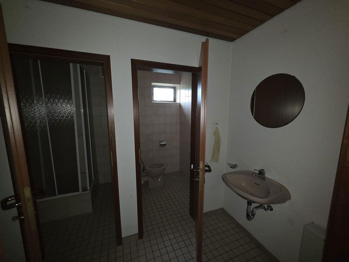 office to rent, 140 m², Hauptstr. 68, Beuren (Hochwald), Rhineland-Palatinate office to rent, 140 m², Hauptstr. 68, Beuren (Hochwald), Rhineland-Palatinate