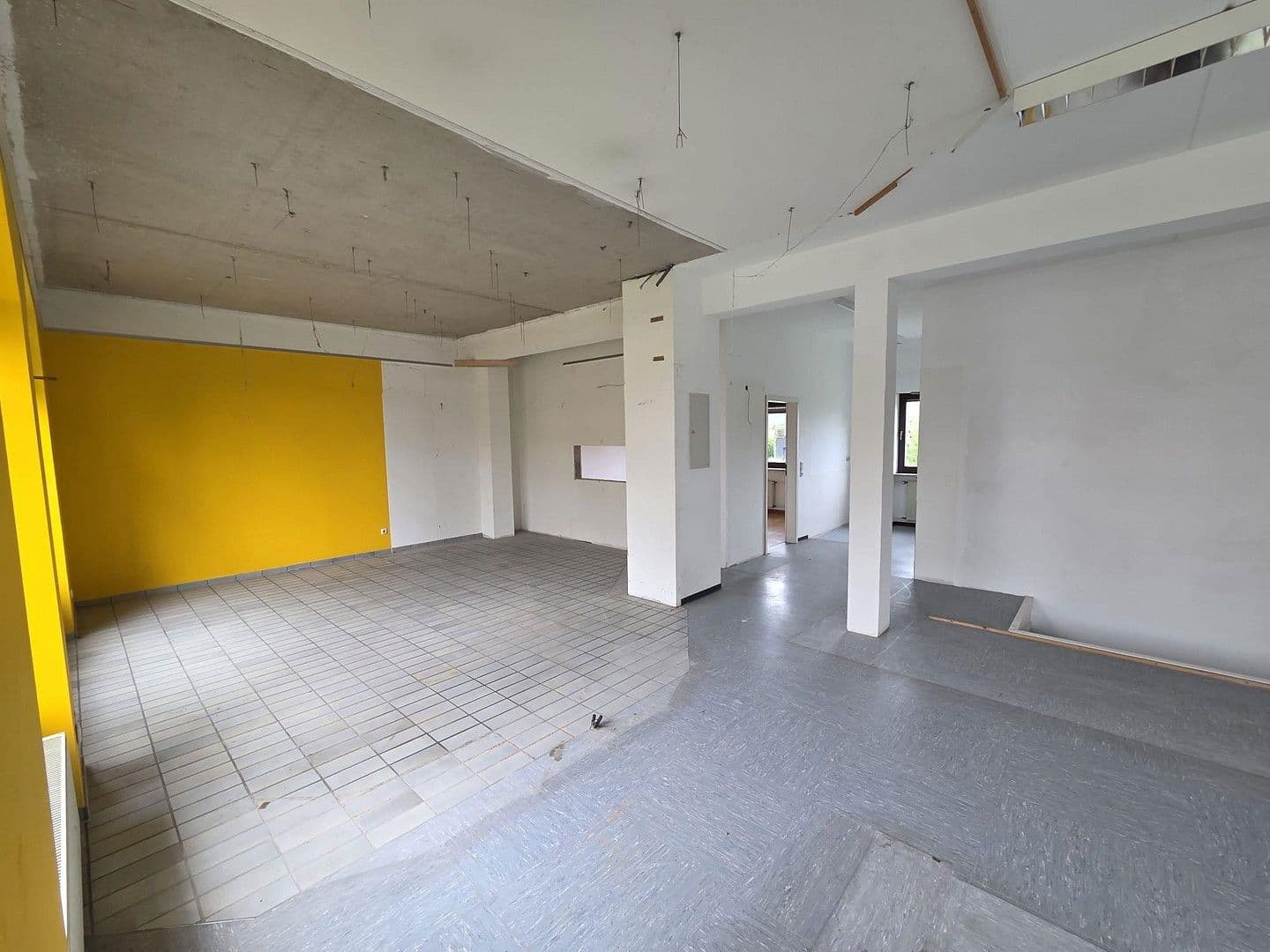 office to rent, 140 m², Hauptstr. 68, Beuren (Hochwald), Rhineland-Palatinate office to rent, 140 m², Hauptstr. 68, Beuren (Hochwald), Rhineland-Palatinate