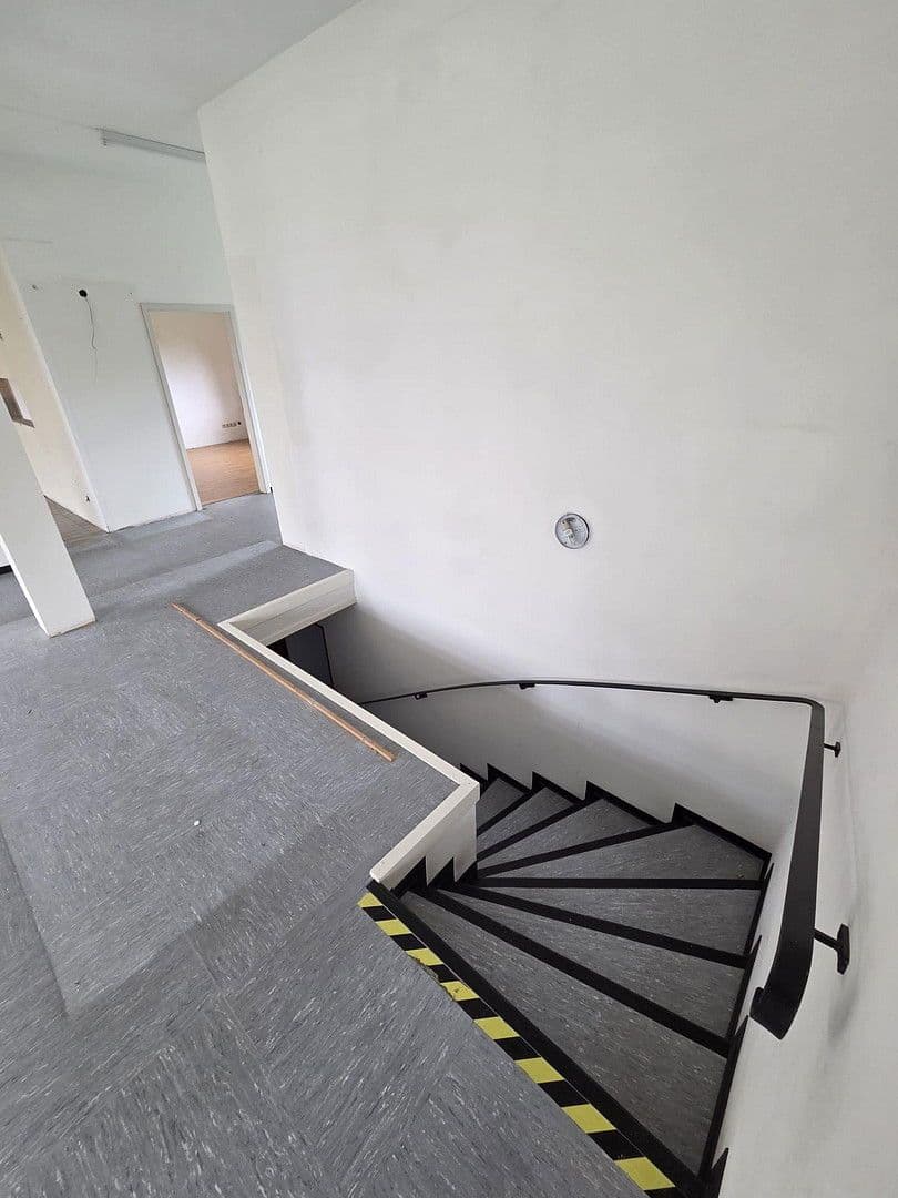 office to rent, 140 m², Hauptstr. 68, Beuren (Hochwald), Rhineland-Palatinate office to rent, 140 m², Hauptstr. 68, Beuren (Hochwald), Rhineland-Palatinate