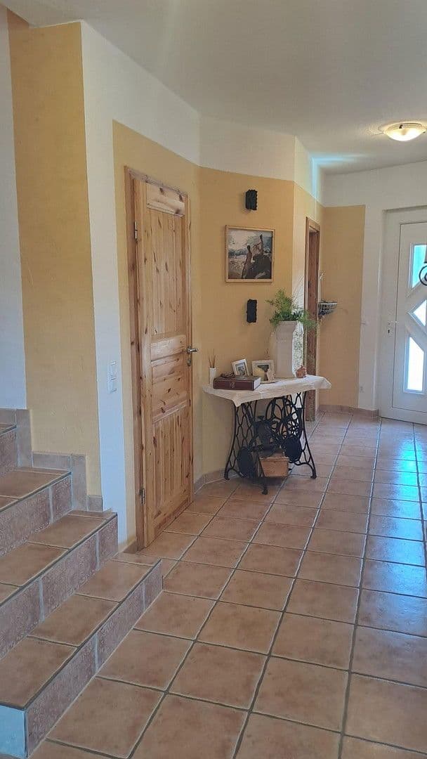 house for sale, 211 m², Freyburger Allee 16, Nierstein, Rhineland-Palatinate house for sale, 211 m², Freyburger Allee 16, Nierstein, Rhineland-Palatinate