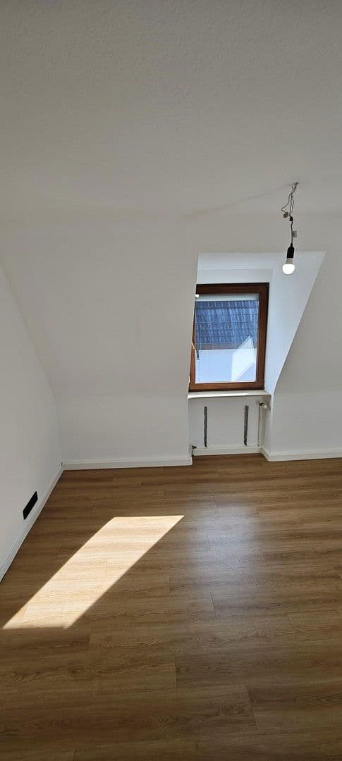 3 bedroom flat to rent, 60 m², Eybacher Straße 11/1, Stuttgart-Wangen, Baden-Württemberg 3 bedroom flat to rent, 60 m², Eybacher Straße 11/1, Stuttgart-Wangen, Baden-Württemberg