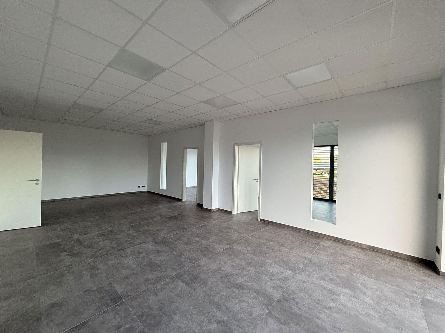 office to rent, 96 m², Emmy-Noether-Str. 4, Rheinbach, North Rhine-Westphalia office to rent, 96 m², Emmy-Noether-Str. 4, Rheinbach, North Rhine-Westphalia