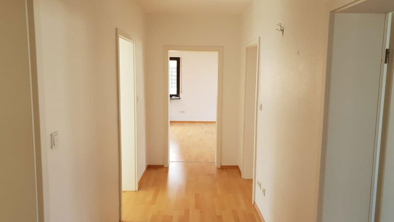 3 bedroom with open-plan kitchen flat to rent, 116 m², Schubertstrasse, Dreieich, Hesse 3 bedroom with open-plan kitchen flat to rent, 116 m², Schubertstrasse, Dreieich, Hesse