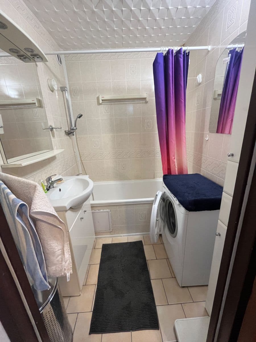 3 bedroom flat to rent, 72 m², Okořská, Prague, Prague 3 bedroom flat to rent, 72 m², Okořská, Prague, Prague