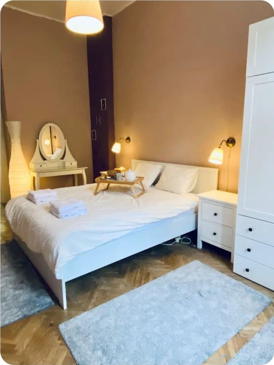 1 bedroom with open-plan kitchen flat to rent, 50 m², Lucemburská, Prague, Prague 1 bedroom with open-plan kitchen flat to rent, 50 m², Lucemburská, Prague, Prague