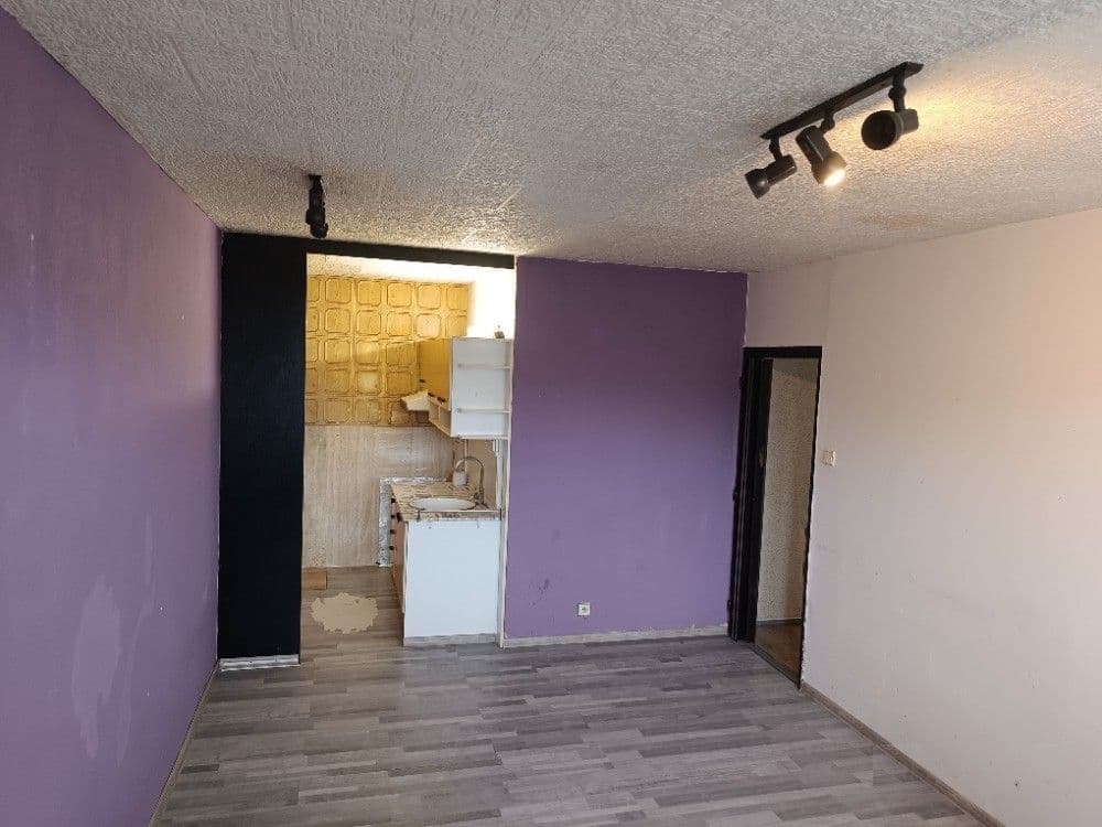 1 bedroom with open-plan kitchen flat to rent, 43 m², Za GZ, Loděnice, Středočeský Region 1 bedroom with open-plan kitchen flat to rent, 43 m², Za GZ, Loděnice, Středočeský Region