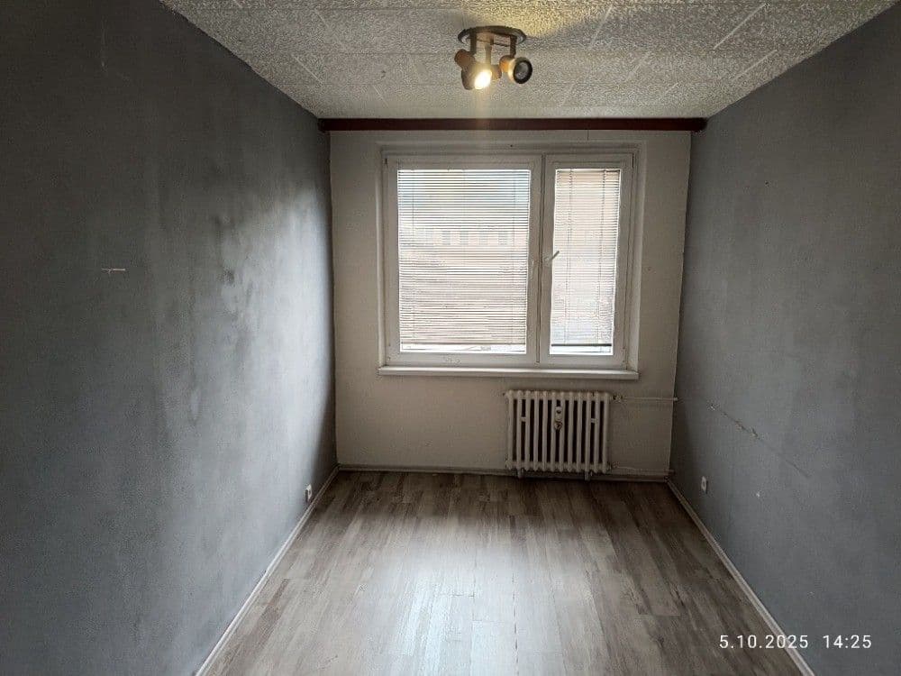 1 bedroom with open-plan kitchen flat to rent, 43 m², Za GZ, Loděnice, Středočeský Region 1 bedroom with open-plan kitchen flat to rent, 43 m², Za GZ, Loděnice, Středočeský Region