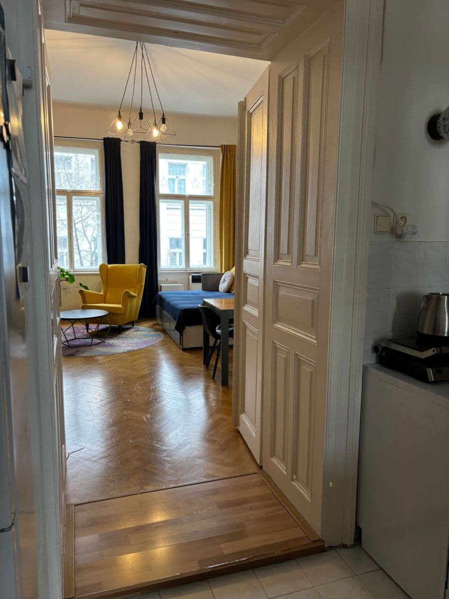 2 bedroom flat to rent, 52 m², Belgická, Prague, Prague 2 bedroom flat to rent, 52 m², Belgická, Prague, Prague