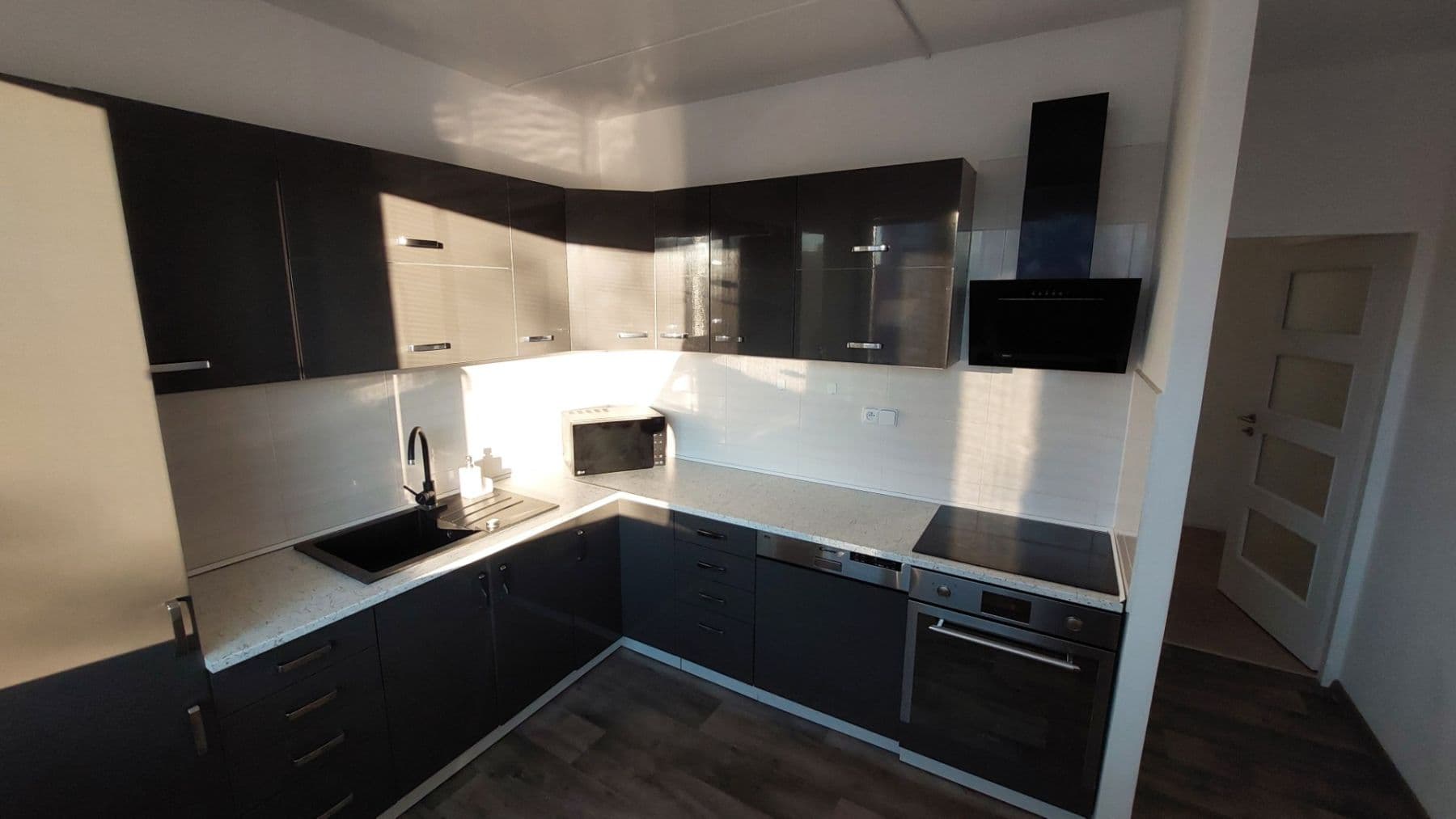 2 bedroom flat to rent, 63 m², Vikova, Slaný, Středočeský Region 2 bedroom flat to rent, 63 m², Vikova, Slaný, Středočeský Region