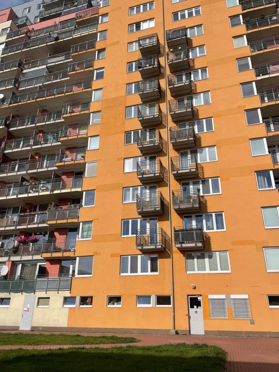 Studio flat to rent, 36 m², Hnězdenská, Prague, Prague Studio flat to rent, 36 m², Hnězdenská, Prague, Prague