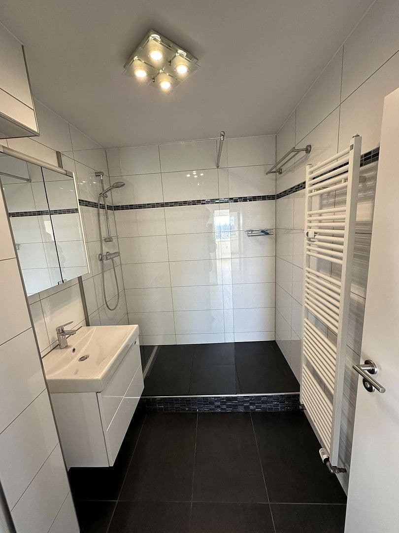 2 bedroom with open-plan kitchen flat to rent, 82 m², Amsterdamer Straße 1, Ludwigshafen am Rhein, Rhineland-Palatinate 2 bedroom with open-plan kitchen flat to rent, 82 m², Amsterdamer Straße 1, Ludwigshafen am Rhein, Rhineland-Palatinate